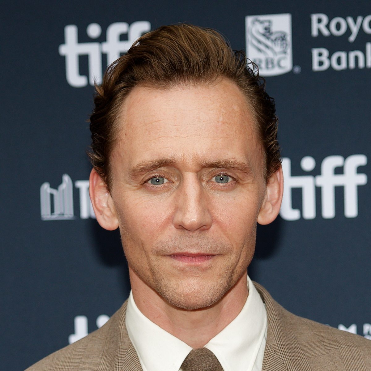 Tom Hiddleston Net Worth